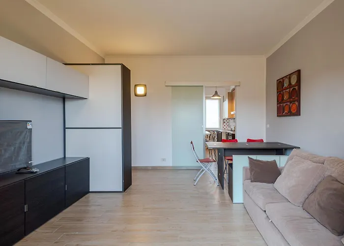 Palmanova 215 * Milano